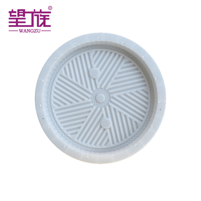 Plastic Brick Molds for The Construction of Environmentally Friendly and Recyclable Gardens