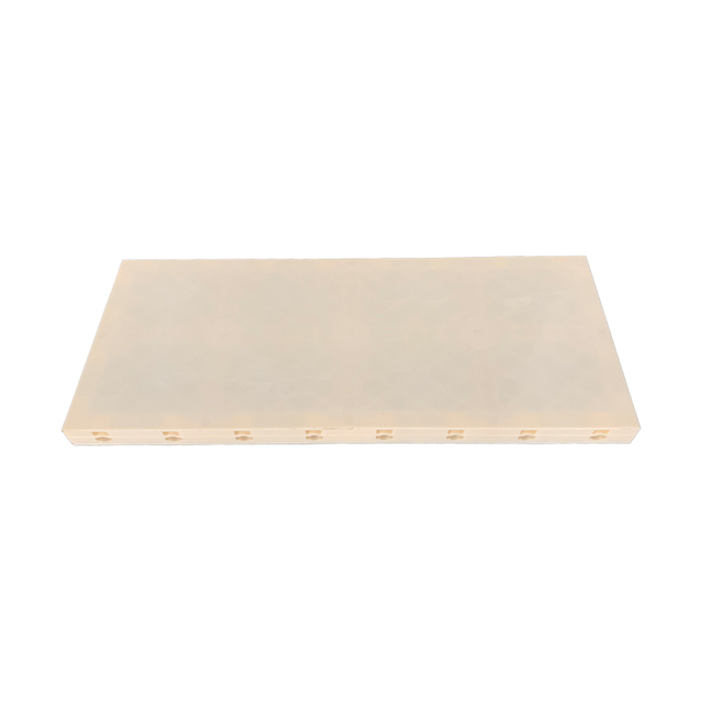 Portable and Easy-to-Assemble Plastic Building Formwork for Houses